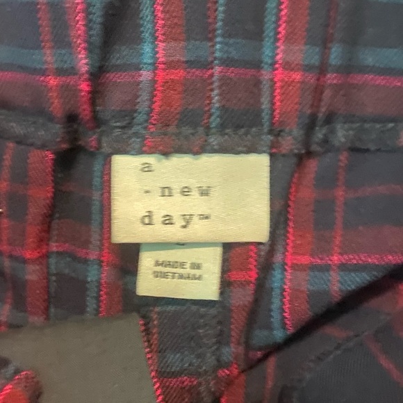 Plaid Ankle Pants - Picture 3 of 4